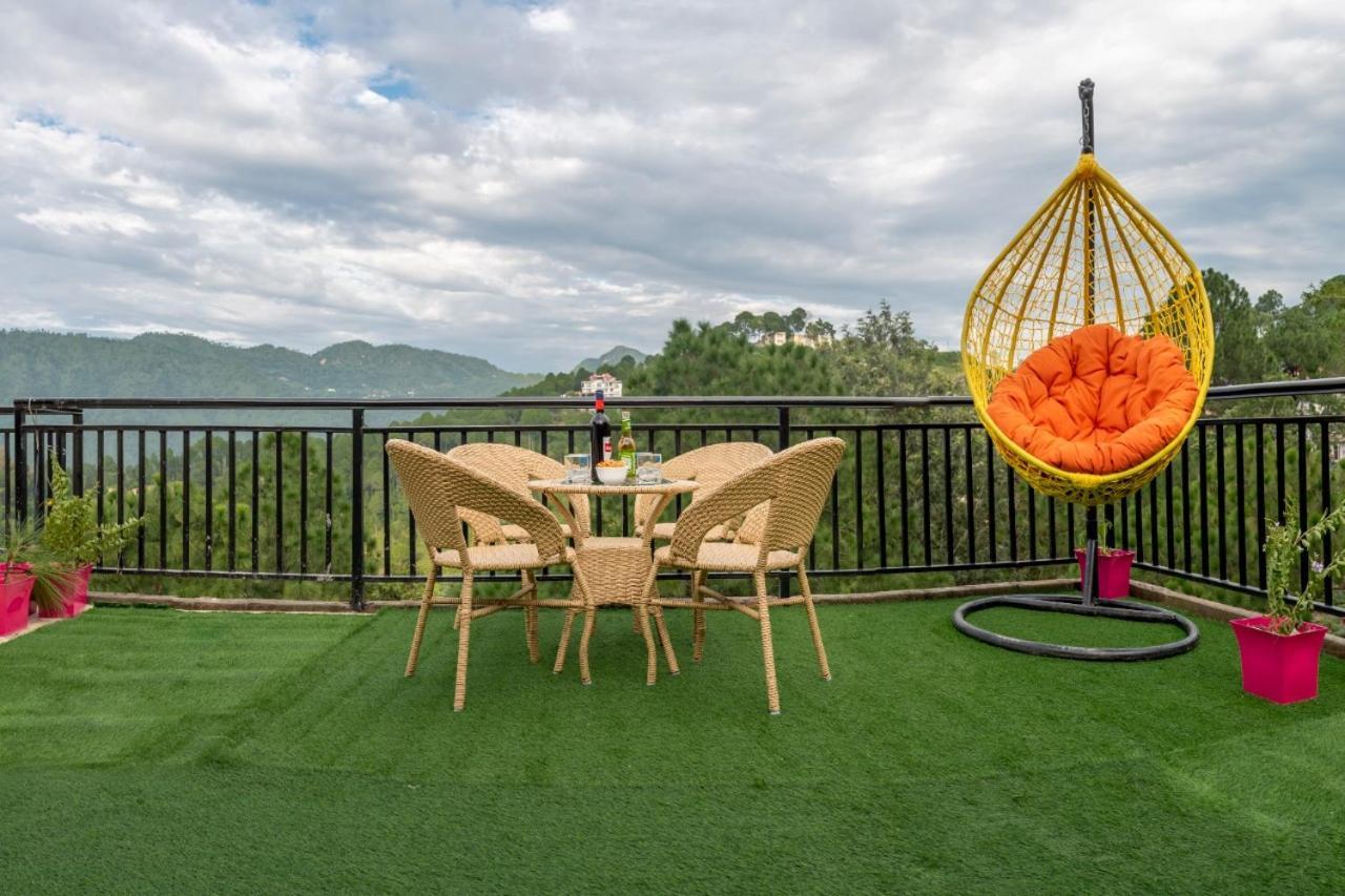 קסאולי Mountain Mist Inn I Serviced Apt I Open Air Lawn & Rooftop I Bonfire I By Exotic Stays מראה חיצוני תמונה