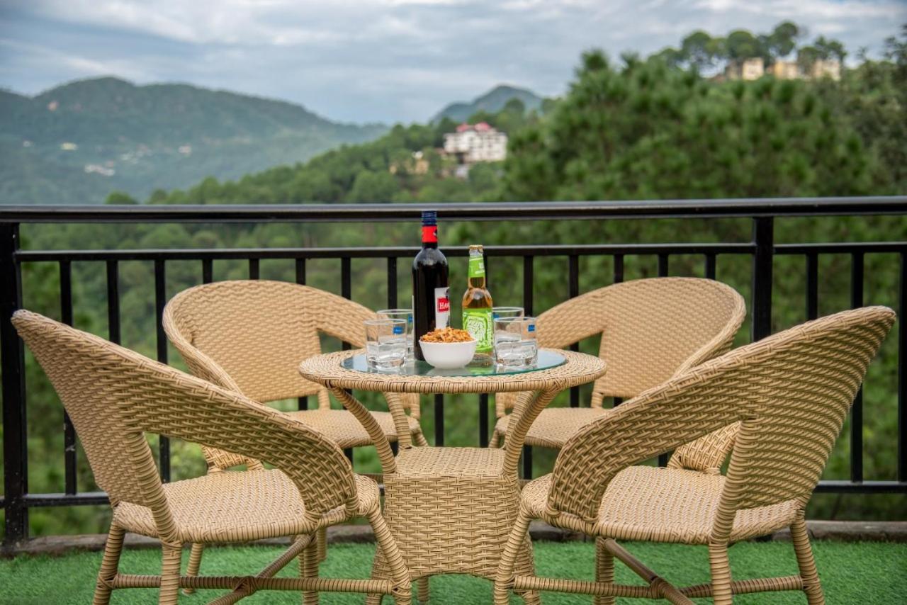 קסאולי Mountain Mist Inn I Serviced Apt I Open Air Lawn & Rooftop I Bonfire I By Exotic Stays מראה חיצוני תמונה